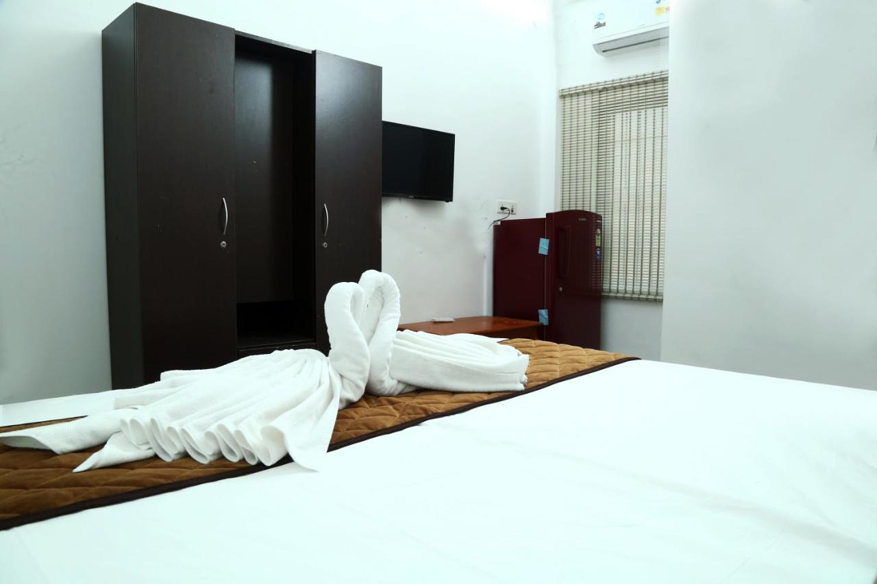 Hotel Awa Residency Kochi Exterior foto